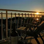 Lejlighed Near The Sea-self Check-in *