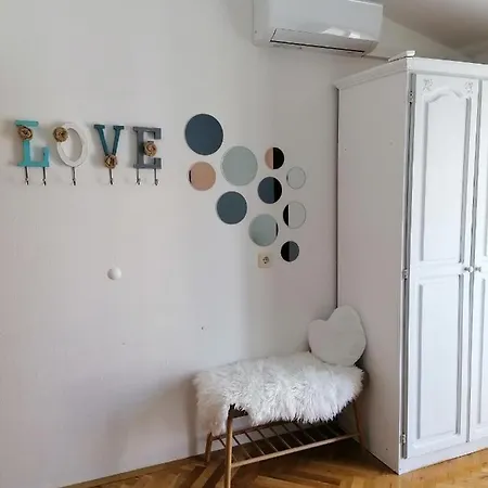 Apartment Near The Sea-self Check-in Podstrana